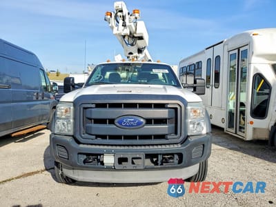 Piąte zdjęcie samochodu w środku: 2013 FORD F450 SUPER DUTY VIN:1FDUF4GY0DEB65201 - miniatura
