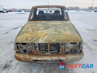 Piąte zdjęcie samochodu w środku: 1996 FORD RANGER VIN:1FTCR10U3TPA80367 - miniatura