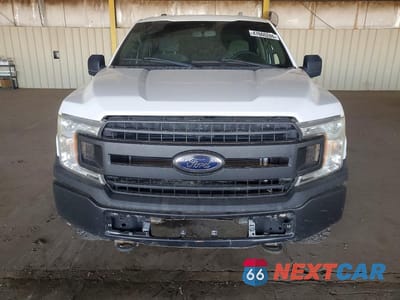 Piąte zdjęcie samochodu w środku: 2019 FORD F150 4WD 5.0L V8 FFV CREW CAB VIN:1FTFW1E52KFA22259 - miniatura