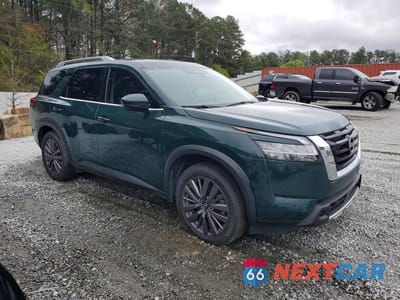 Czwarte zdjęcie samochodu z boku: 2023 NISSAN PATHFINDER SL VIN:5N1DR3CD4PC201413 - miniatura