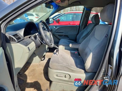 Zdjęcie 7 z 14 samochodu: 2007 HONDA ODYSSEY EX VIN:5FNRL38497B451690 - miniatura