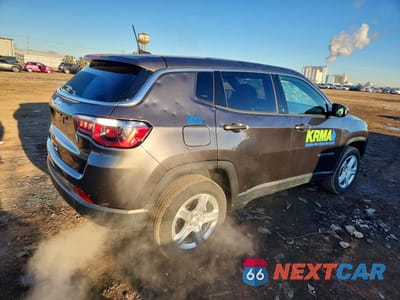 Trzecie zdjęcie samochodu z tyłu: 2023 JEEP COMPASS SPORT VIN:3C4NJDAN7PT520519 - miniatura
