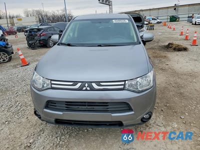 Piąte zdjęcie samochodu w środku: 2014 MITSUBISHI OUTLANDER SE VIN:JA4AD3A33EZ003796 - miniatura