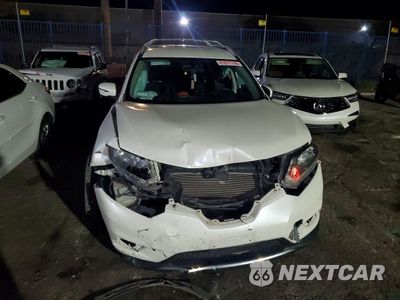 Piąte zdjęcie samochodu w środku: 2016 NISSAN ROGUE SV VIN:KNMAT2MV6GP699827 - miniatura