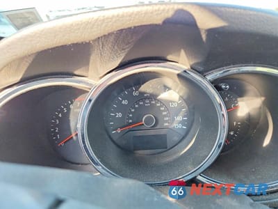 Zdjęcie 9 z 11 samochodu: 2013 KIA SORENTO LX VIN:5XYKT4A27DG377710 - miniatura