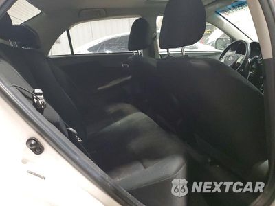 Zdjęcie 10 z 11 samochodu: 2010 TOYOTA COROLLA S VIN:2T1BU4EE7AC500611 - miniatura