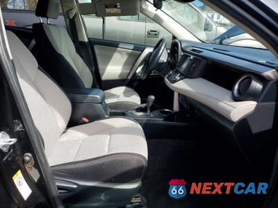 Zdjęcie 7 z 13 samochodu: 2017 TOYOTA RAV4 HYBRID XLE VIN:JTMRJREV5HD097309 - miniatura