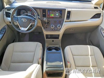 Zdjęcie 8 z 12 samochodu: 2015 TOYOTA SIENNA LE 8-PASSENGER VIN:5TDKK3DC4FS665501 - miniatura