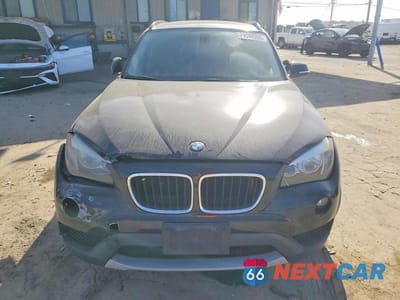 Piąte zdjęcie samochodu w środku: 2014 BMW X1 SDRIVE28I VIN:WBAVM1C59EVW56471 - miniatura