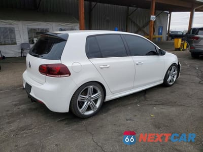 Trzecie zdjęcie samochodu z tyłu: 2012 VOLKSWAGEN GOLF R VIN:WVWPF7AJ4CW354764 - miniatura