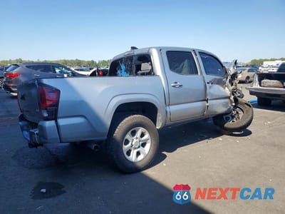 Trzecie zdjęcie samochodu z tyłu: 2021 TOYOTA TACOMA SR V6 VIN:3TMCZ5AN1MM377630 - miniatura
