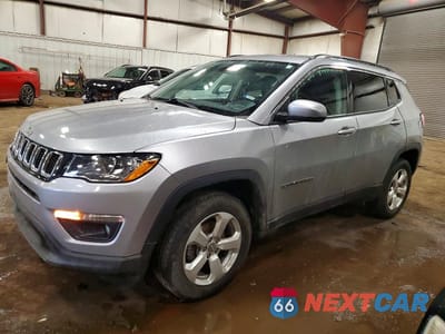 2019 JEEP COMPASS LATITUDE 3C4NJDBB4KT593215 - główne zdjęcie licytacji z USA - miniatura