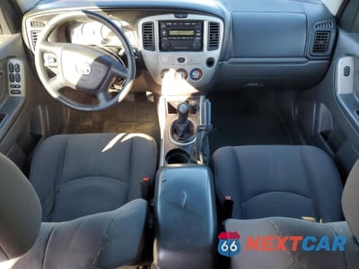 Zdjęcie 8 z 14 samochodu: 2006 MAZDA TRIBUTE I VIN:4F2YZ02Z86KM13656 - miniatura