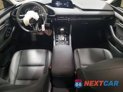 Zdjęcie 8 z 12 samochodu: 2024 MAZDA 3 SELECT SPORT VIN:3MZBPABM6RM429824 - miniatura