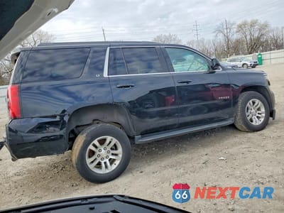 Trzecie zdjęcie samochodu z tyłu: 2019 CHEVROLET TAHOE K1500 LT VIN:1GNSKBKC2KR137906 - miniatura