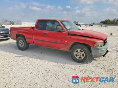 Czwarte zdjęcie samochodu z boku: 1999 DODGE RAM 1500 VIN:3B7HC12Y1XG139935 - miniatura