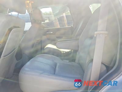 Zdjęcie 11 z 12 samochodu: 2011 CHEVROLET TAHOE C1500 LT VIN:1GNSCBE06BR129550 - miniatura