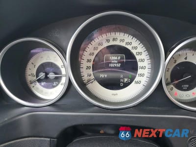 Zdjęcie 9 z 12 samochodu: 2014 MERCEDES-BENZ E 350 4MATIC VIN:WDDHF8JB8EA998504 - miniatura