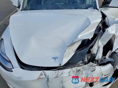 Zdjęcie 12 z 12 samochodu: 2023 TESLA MODEL Y VIN:7SAYGDEE7PA101154 - miniatura