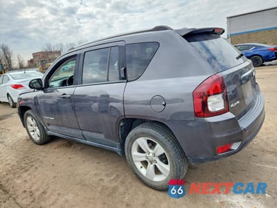 Drugie zdjęcie samochodu z przodu: 2014 JEEP COMPASS LATITUDE VIN:1C4NJDEB7ED816174 - miniatura