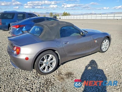 Trzecie zdjęcie samochodu z tyłu: 2003 BMW Z4 3.0 VIN:4USBT53423LU00229 - miniatura