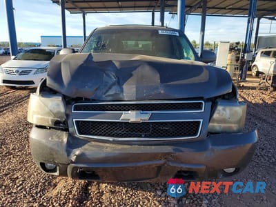 Piąte zdjęcie samochodu w środku: 2011 CHEVROLET TAHOE K1500 LT VIN:1GNSKBE06BR168772 - miniatura