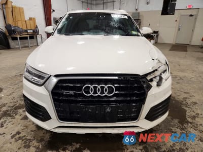 Piąte zdjęcie samochodu w środku: 2016 AUDI Q3 PRESTIGE VIN:WA1GFCFS8GR014932 - miniatura