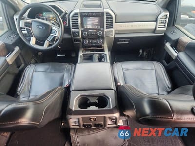 Zdjęcie 8 z 12 samochodu: 2017 FORD F350 SUPER DUTY VIN:1FT8W3DT1HEF46960 - miniatura