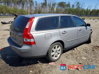 Trzecie zdjęcie samochodu z tyłu: 2005 VOLVO V50 2.4I VIN:YV1MW382952077768 - miniatura