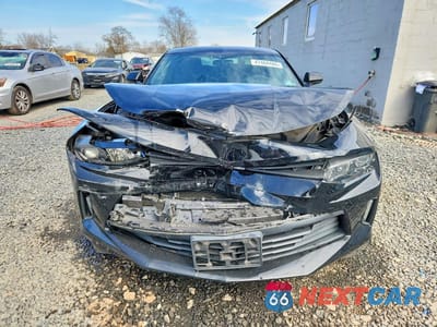 Piąte zdjęcie samochodu w środku: 2016 CHEVROLET CAMARO LT VIN:1G1FB1RS5G0133046 - miniatura
