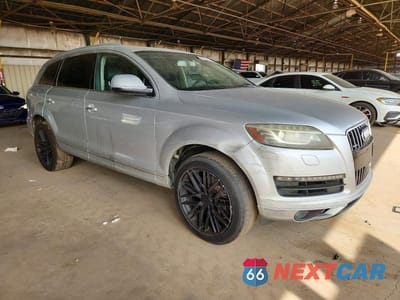 Czwarte zdjęcie samochodu z boku: 2012 AUDI Q7 PREMIUM PLUS VIN:WA1LMAFE7CD008985 - miniatura