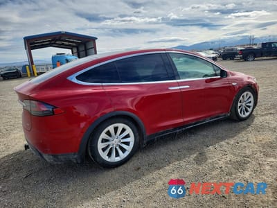 Trzecie zdjęcie samochodu z tyłu: 2016 TESLA MODEL X VIN:5YJXCBE26GF004187 - miniatura