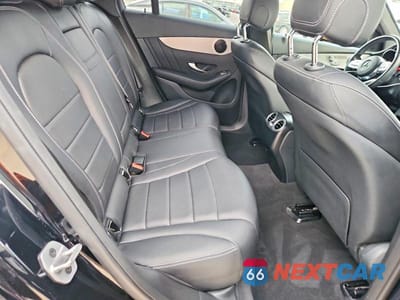 Zdjęcie 10 z 12 samochodu: 2022 MERCEDES-BENZ GLC 300 VIN:W1N0G8DB0NV348017 - miniatura
