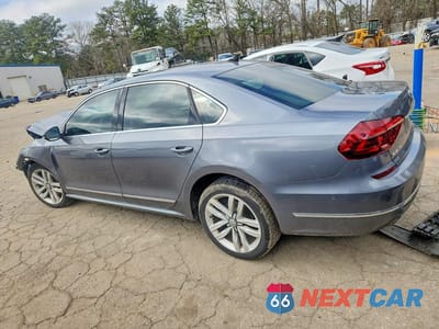 Drugie zdjęcie samochodu z przodu: 2017 VOLKSWAGEN PASSAT SEL PREMIUM VIN:1VWCT7A32HC018108 - miniatura