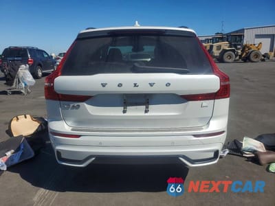 Zdjęcie 6 z 12 samochodu: 2022 VOLVO XC60 T8 RECHARGE R-DESIGN VIN:YV4BR0DM2N1904748 - miniatura