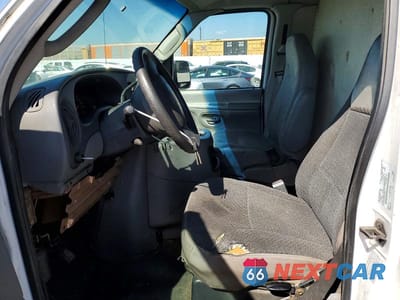 Zdjęcie 7 z 13 samochodu: 2004 FORD E350 REFRIGERATED DELIVERY VAN VIN:1FTSS34LX4HA37573 - miniatura