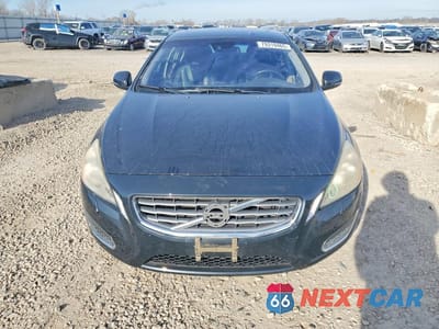 Piąte zdjęcie samochodu w środku: 2012 VOLVO S60 T5 VIN:YV1622FS7C2144625 - miniatura