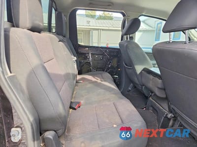 Zdjęcie 10 z 12 samochodu: 2012 NISSAN TITAN S VIN:1N6AA0EKXCN315582 - miniatura