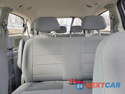 Zdjęcie 10 z 13 samochodu: 2008 DODGE GRAND CARAVAN SE VIN:1D8HN44H78B141239 - miniatura