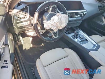 Zdjęcie 8 z 11 samochodu: 2021 BMW Z4 M40I VIN:WBAHF9C06MWX22560 - miniatura