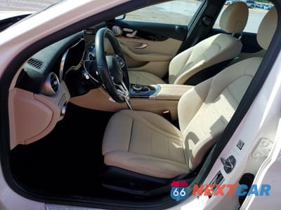Zdjęcie 7 z 12 samochodu: 2020 MERCEDES-BENZ C 300 VIN:55SWF8DB2LU333324 - miniatura
