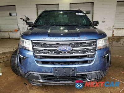 Piąte zdjęcie samochodu w środku: 2018 FORD EXPLORER XLT VIN:1FM5K7DH0JGB76060 - miniatura