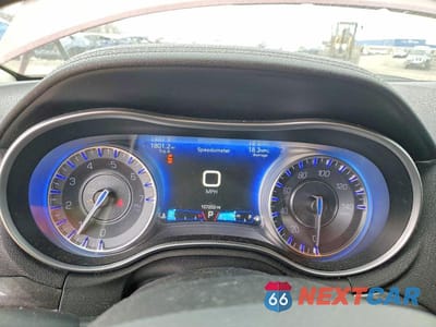 Zdjęcie 9 z 11 samochodu: 2016 CHRYSLER 300 LIMITED VIN:2C3CCARG8GH136039 - miniatura