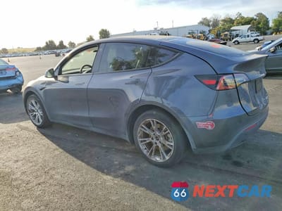 Drugie zdjęcie samochodu z przodu: 2023 TESLA MODEL Y VIN:7SAYGDEEXPF647479 - miniatura