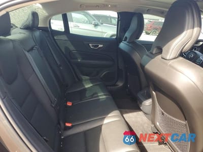 Zdjęcie 10 z 11 samochodu: 2024 VOLVO S60 PLUS VIN:7JRL12TL8RG298525 - miniatura