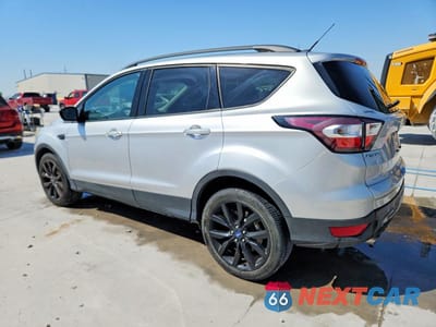 Drugie zdjęcie samochodu z przodu: 2017 FORD ESCAPE SE VIN:1FMCU0GD6HUC95213 - miniatura