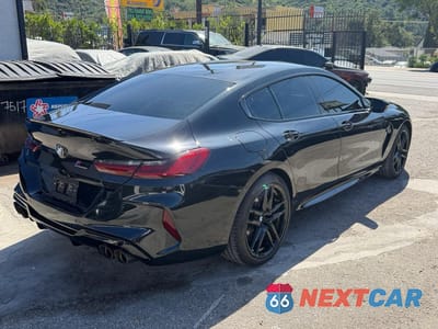 Czwarte zdjęcie samochodu z boku: 2025 BMW M8 VIN:WBSGV0C02SCT39039 - miniatura