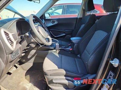 Zdjęcie 7 z 12 samochodu: 2020 KIA SOUL S VIN:KNDJ23AU1L7048796 - miniatura