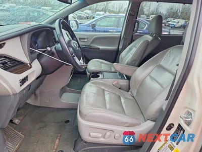 Zdjęcie 7 z 14 samochodu: 2015 TOYOTA SIENNA XLE 7-PASSENGER VIN:5TDDK3DC4FS119497 - miniatura