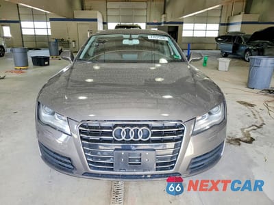 Piąte zdjęcie samochodu w środku: 2012 AUDI A7 PREMIUM PLUS VIN:WAUYGAFC0CN106815 - miniatura